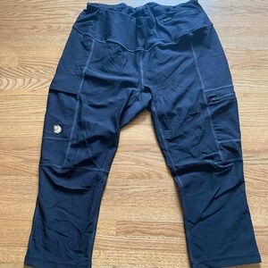Fjallraven Abisko capri length trekking hiking athleisure black pants XL